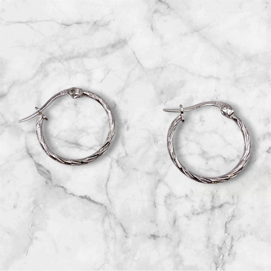 Tunna tvinnade silvercreoler i sterling silver, 18 mm