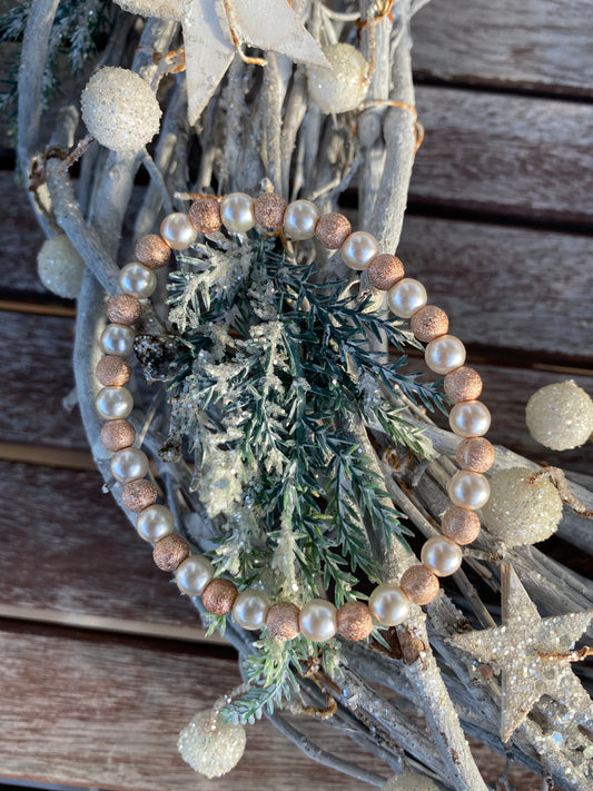 Pärlarmband med vita och roséfärgade stardustpärlor