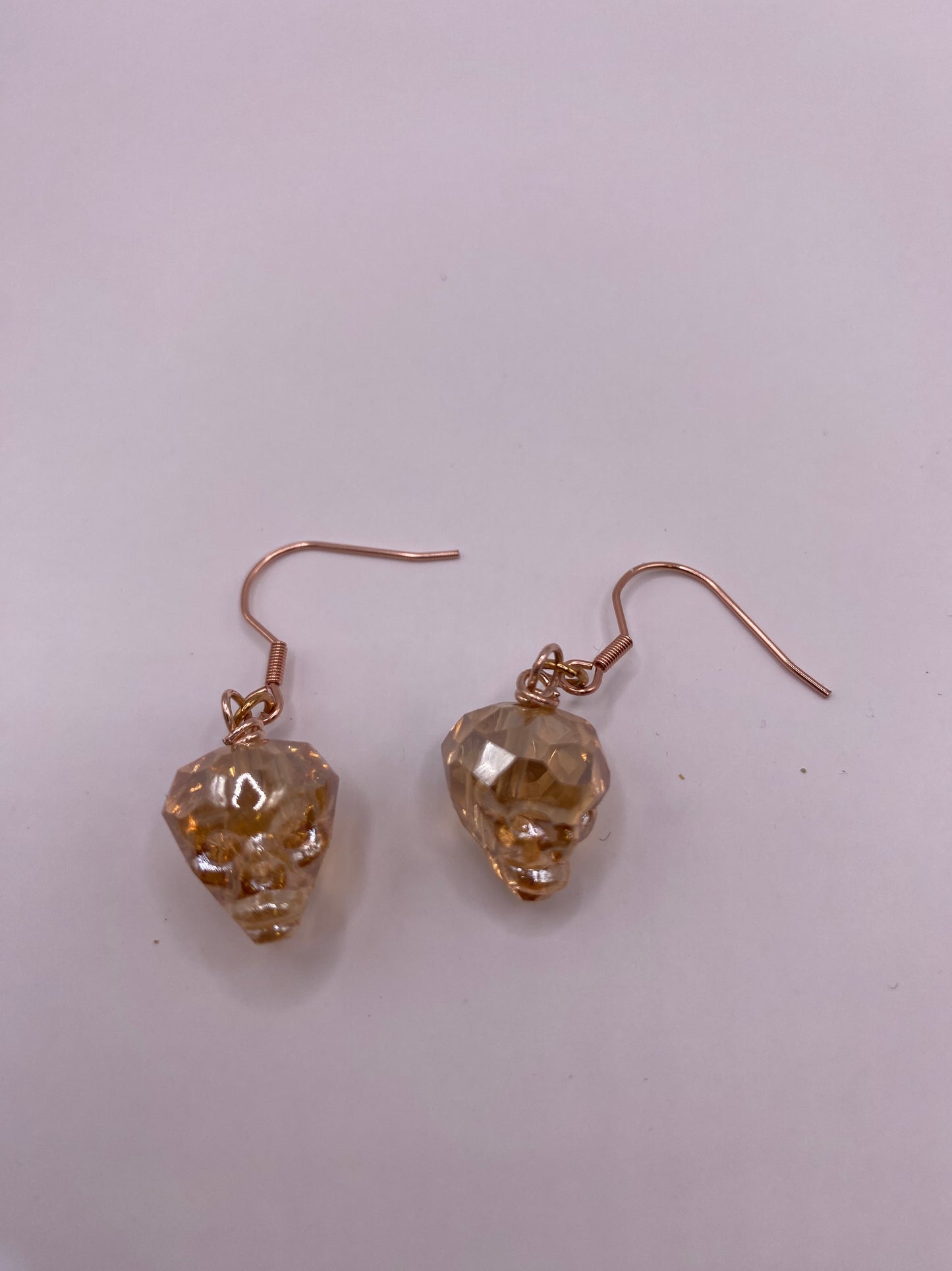 Kristallörhängen med döskalle