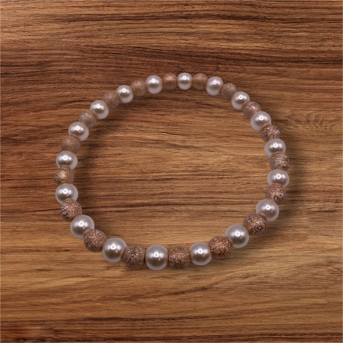 Pärlarmband med vita och roséfärgade stardustpärlor