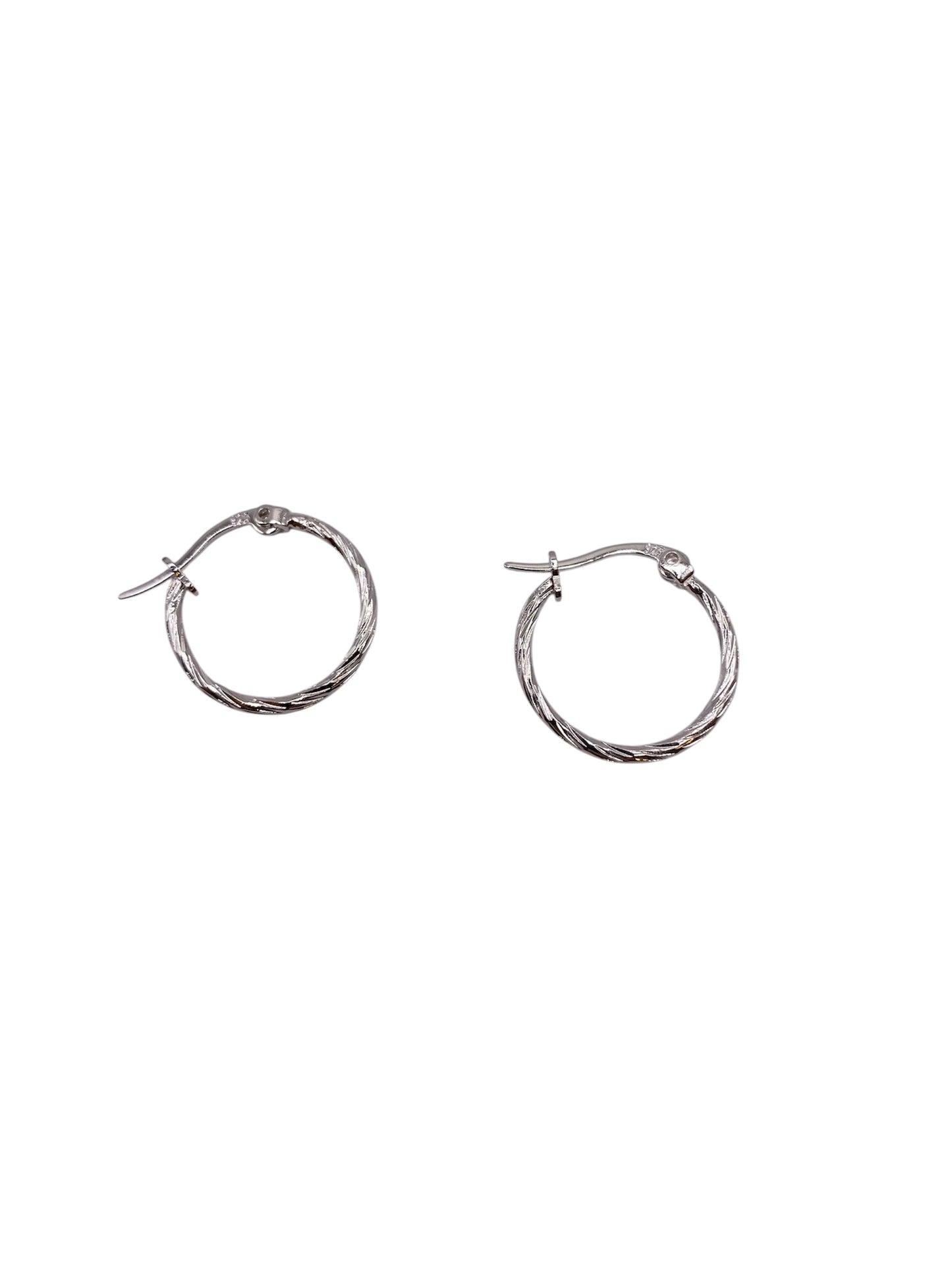 Tunna tvinnade silvercreoler i sterling silver, 18 mm