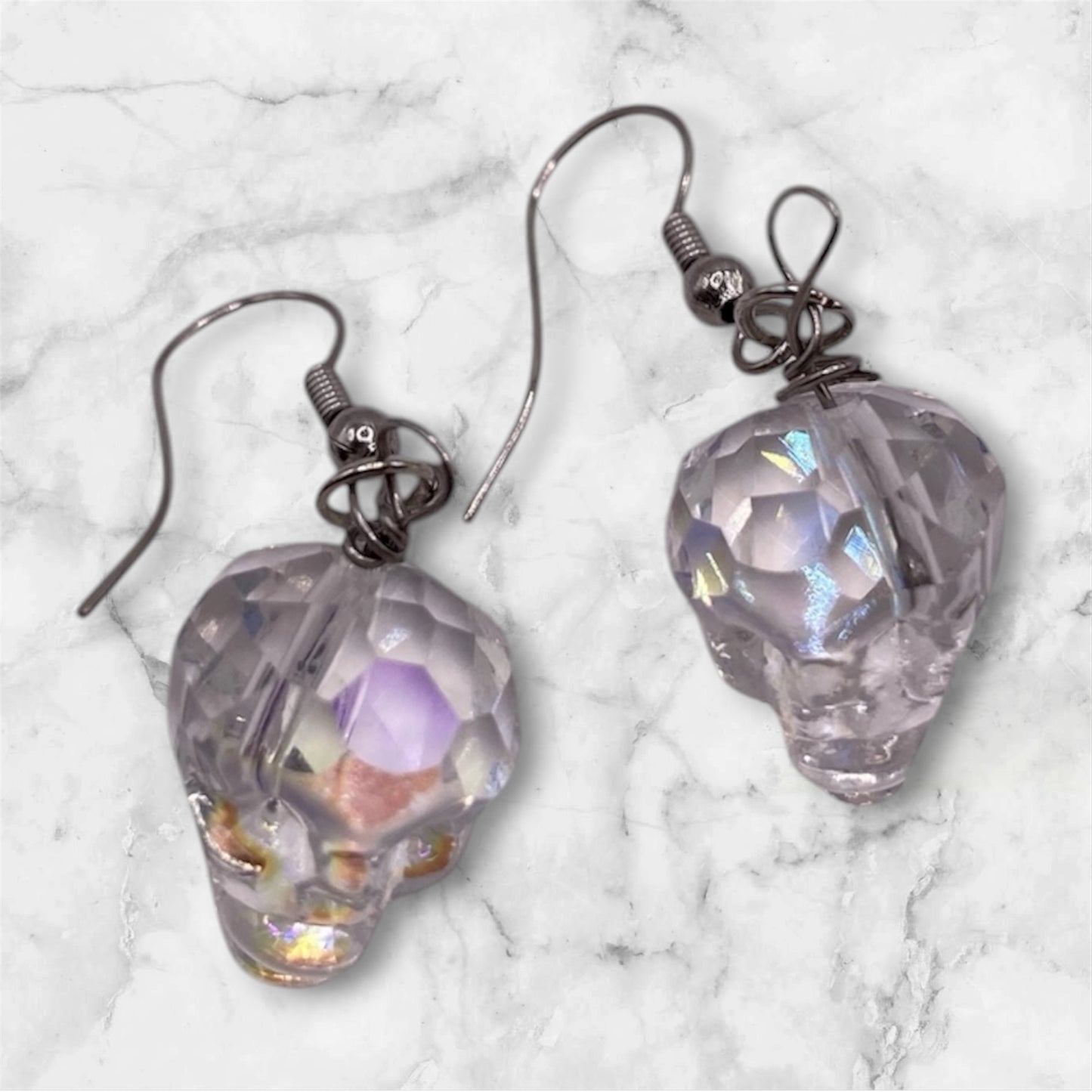 Kristallörhängen med döskalle