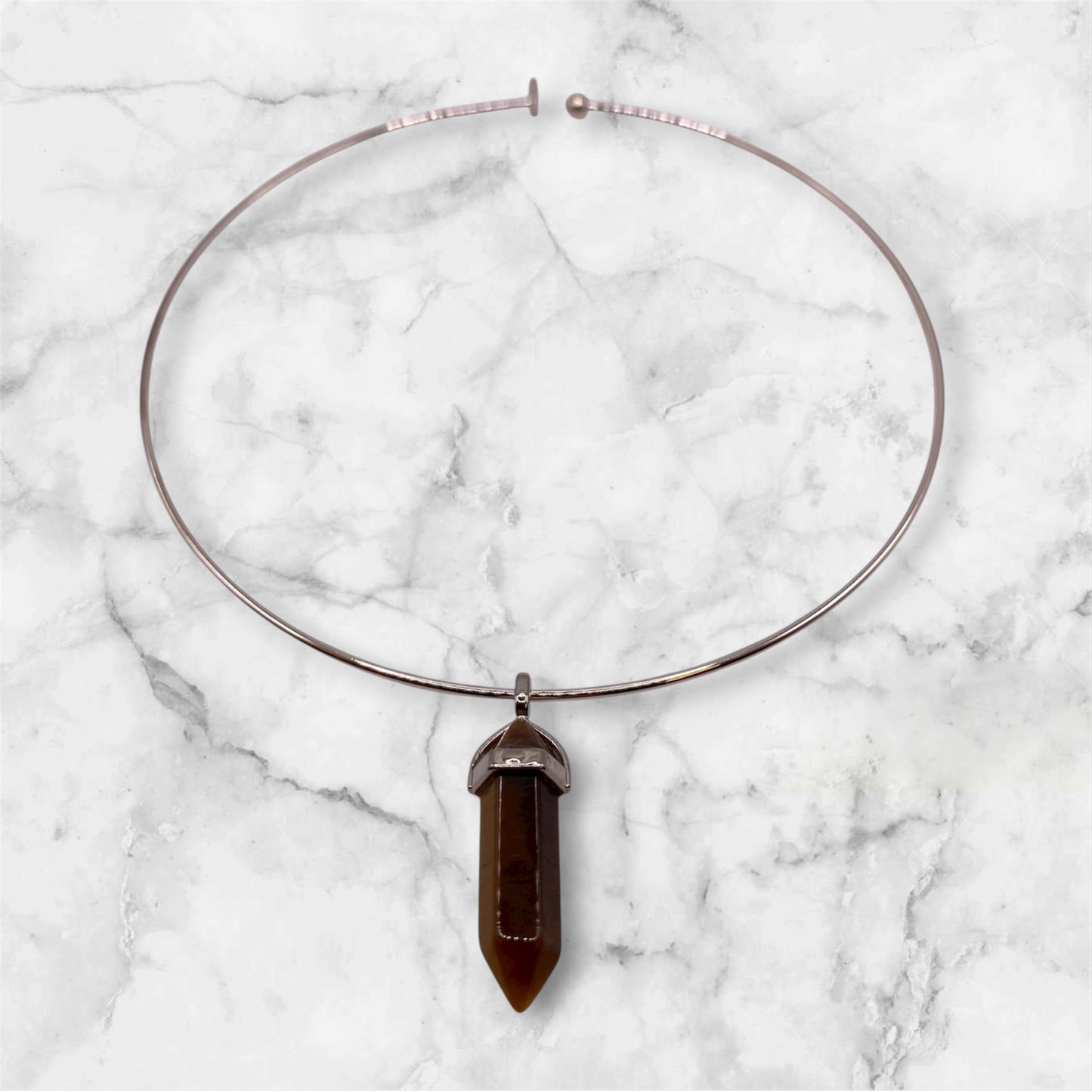 Silverfärgat choker halsband med tigeröga hänge