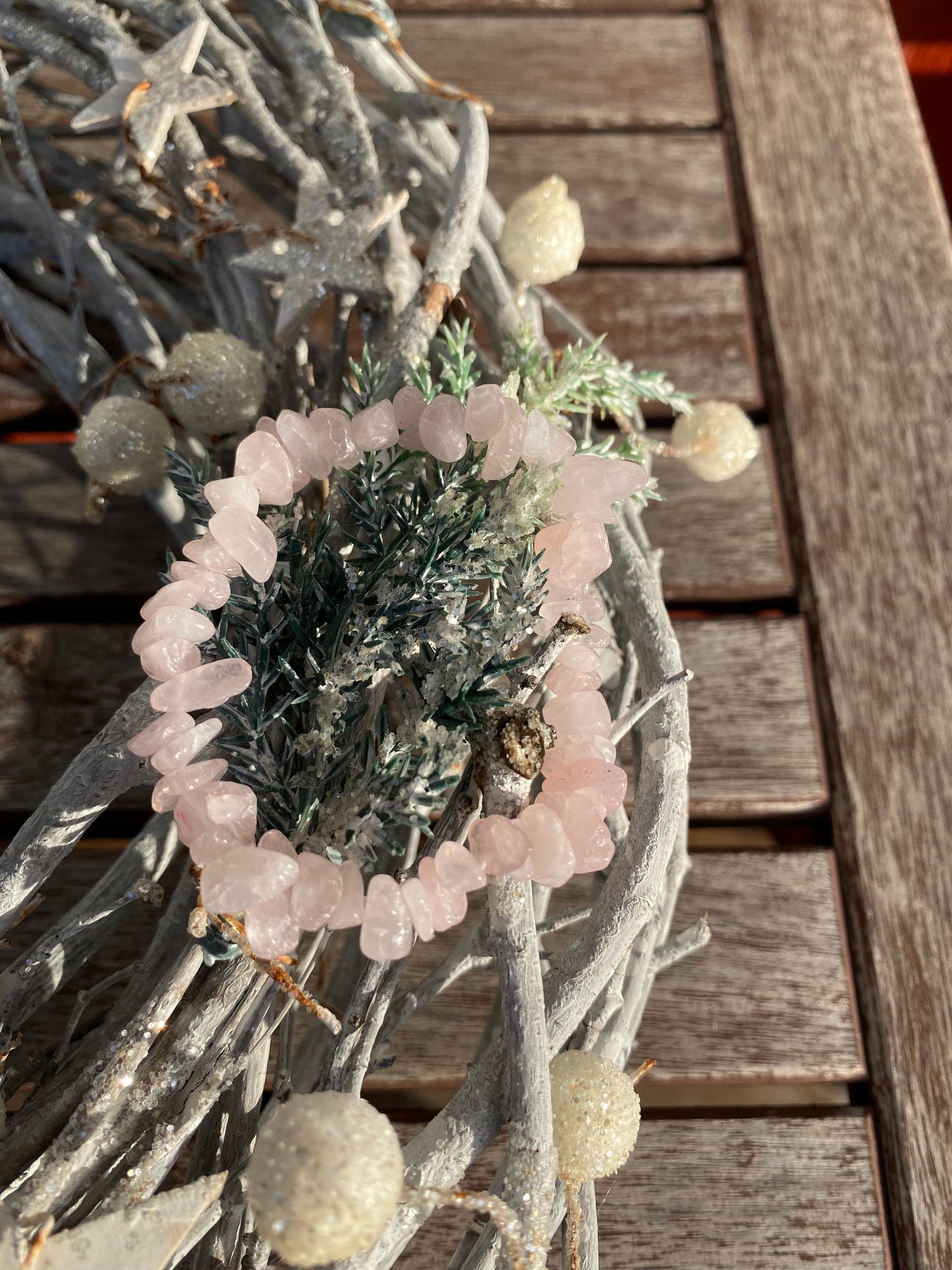 Armband i rosenkvartskristall