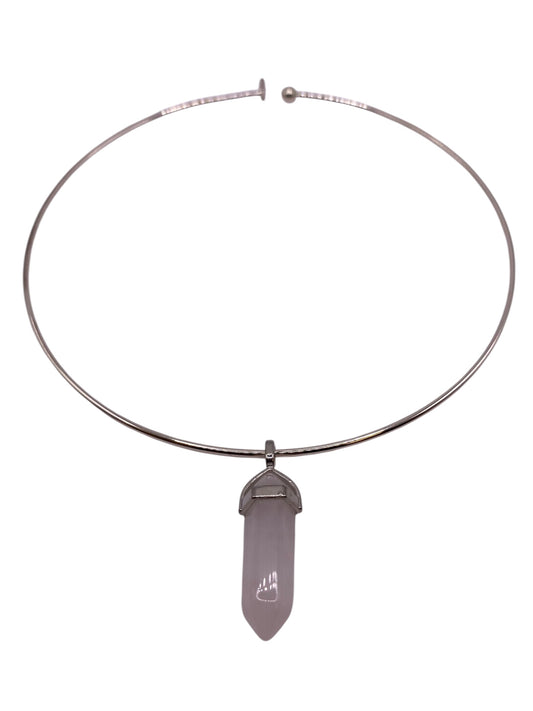 Silverfärgat choker halsband med rosenkvartssten