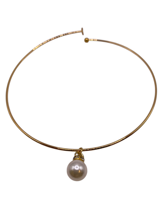 Guldfärgat choker halsband med gräddvit pärla och strass