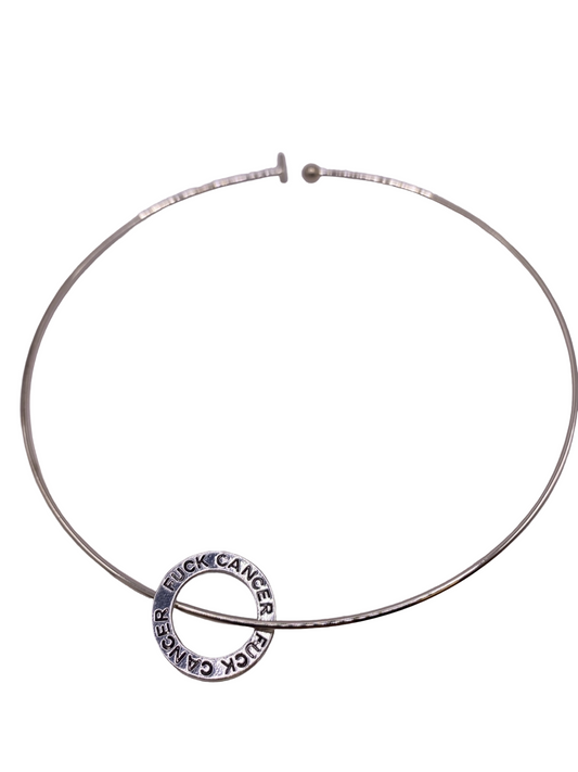 Choker budskapshalsband ”Fuck cancer”